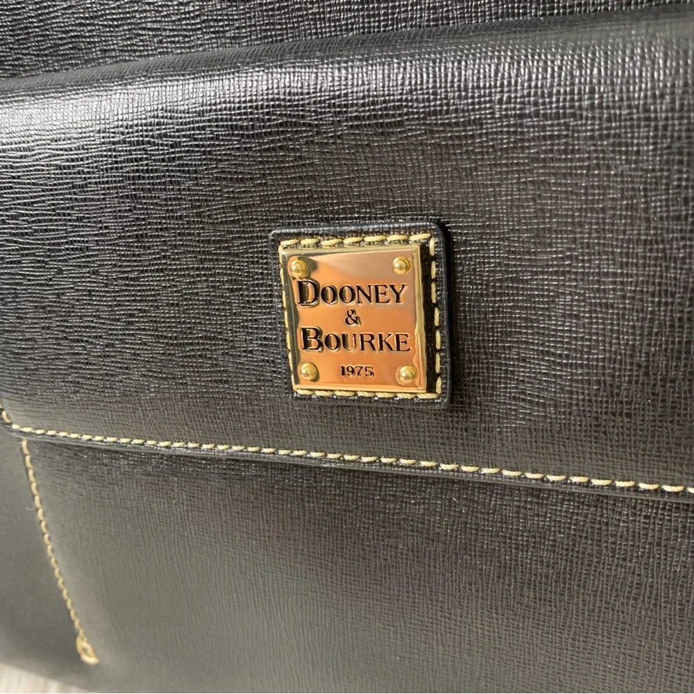 Dooney & Bourke this elegant